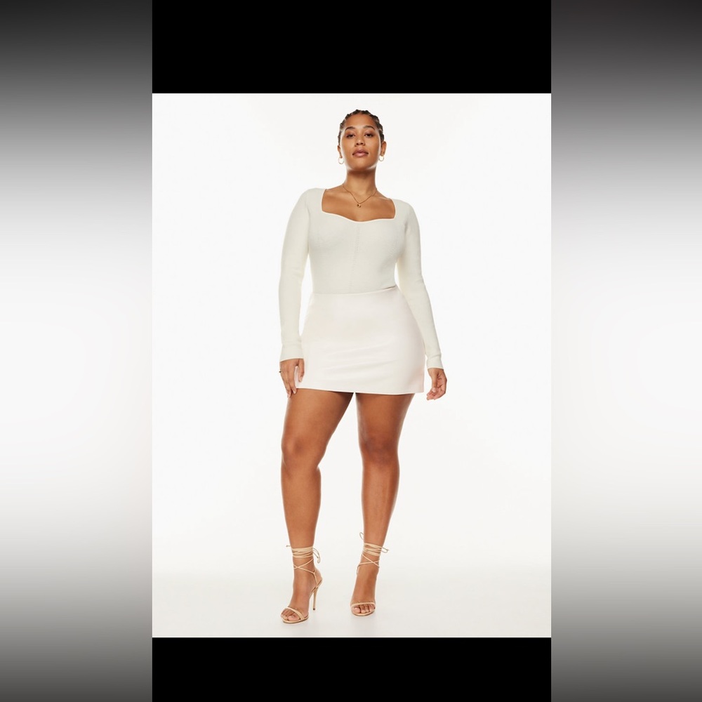 Wilfred Ivory Long Sleeve Square Neck Top